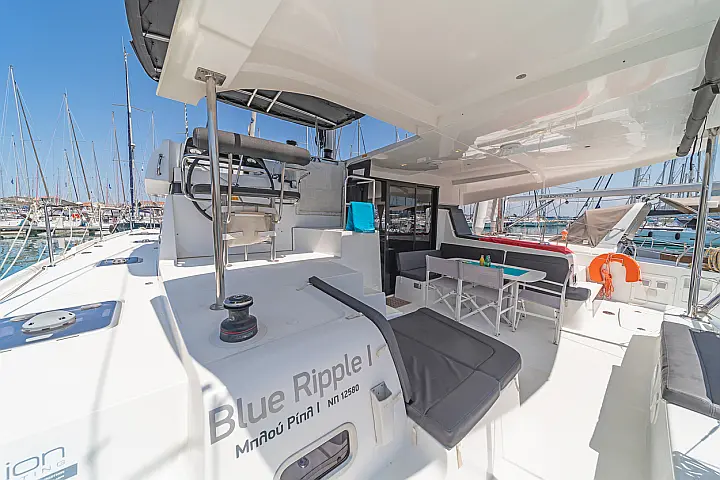Lagoon 42 A/C & GEN - 