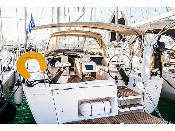 Dufour 390 Grand Large - External image