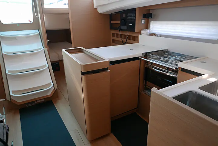 Sun Odyssey 440 - 