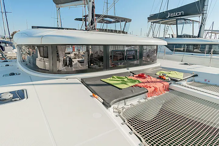 Lagoon 42 A/C & GEN - 