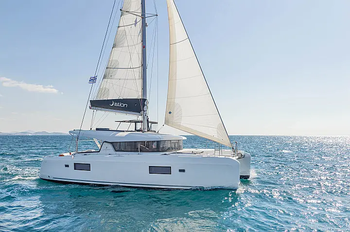 Lagoon 42 A/C & GEN & WM - 