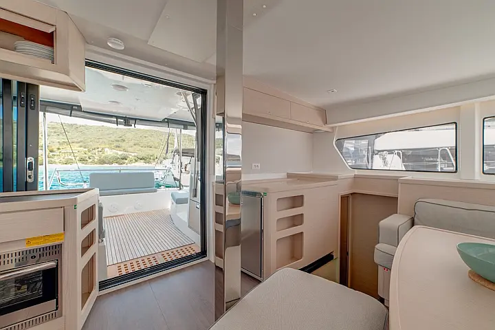 Lagoon 42 (3 cab) - 