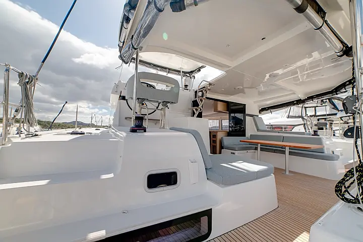 Lagoon 42 (3 cab) - 