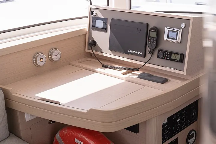 Lagoon 42 (3 cab) - 