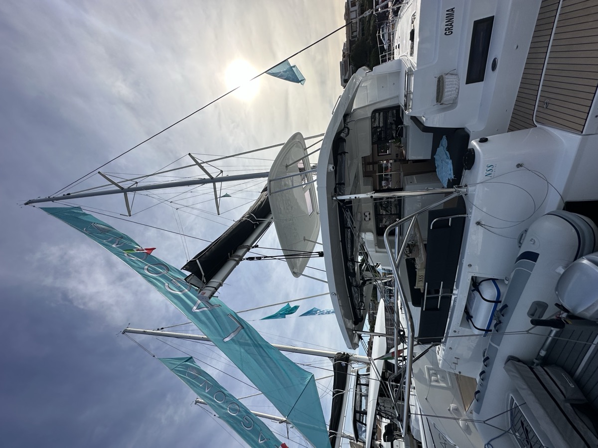 Lagoon 46 5