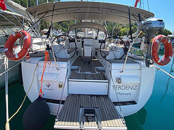 Sun Odyssey 409 - External image