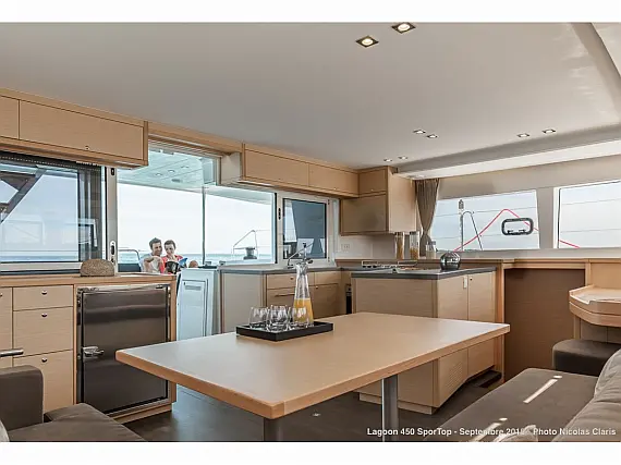 Lagoon 450S - Internal image