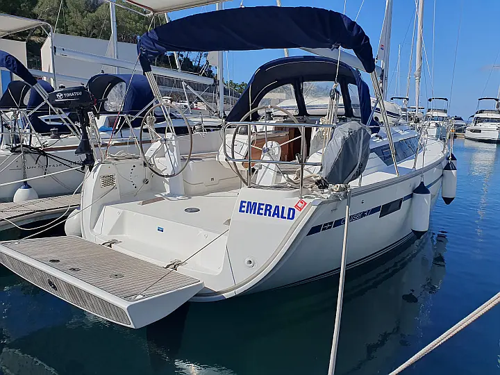 Bavaria Cruiser 37 - 