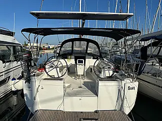 Sun Odyssey 449 - External image