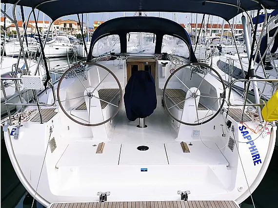 Bavaria Cruiser 41 - External image