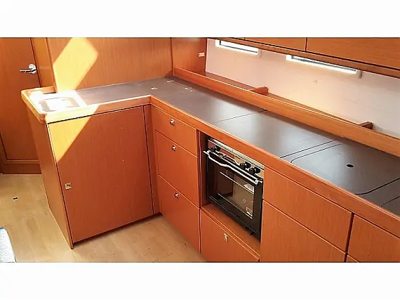 Bavaria Cruiser 46  - Internal image