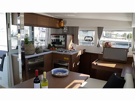 Lagoon 40 - Internal image