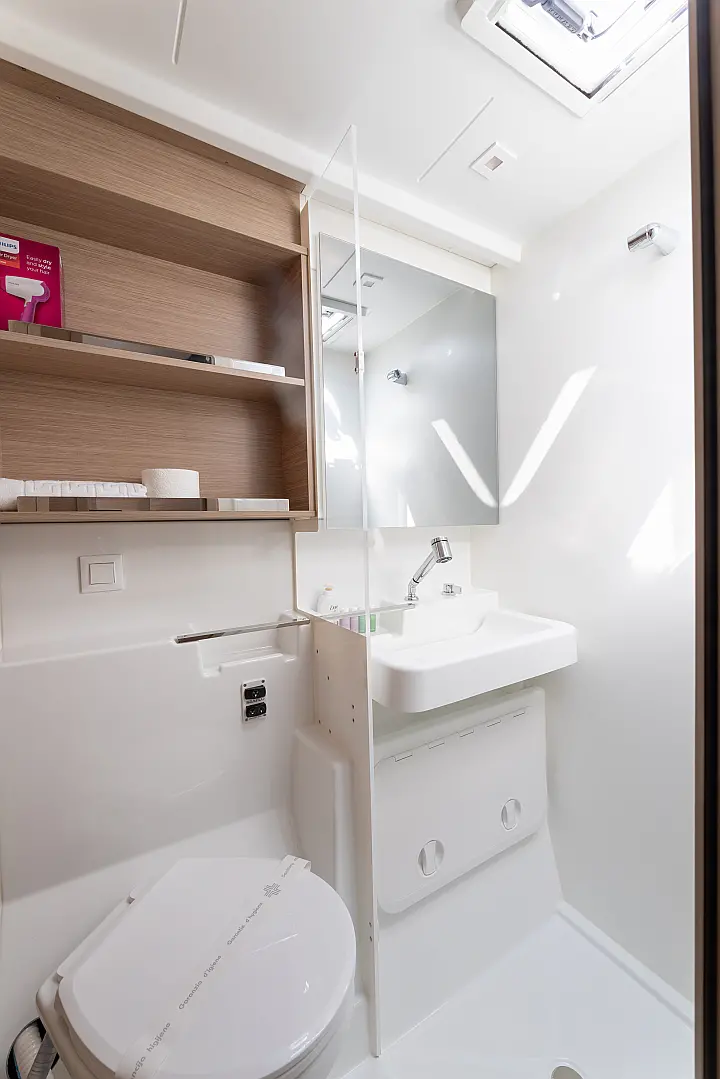 Lagoon 43 - 