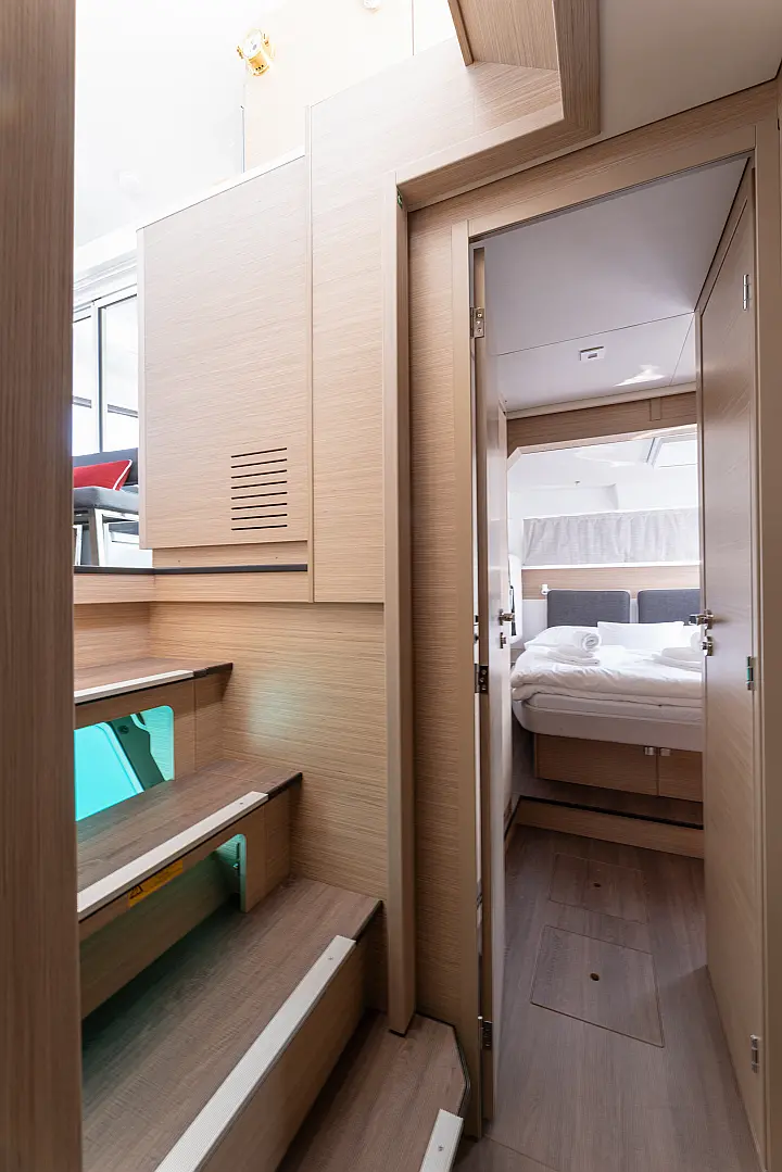 Lagoon 43 - 