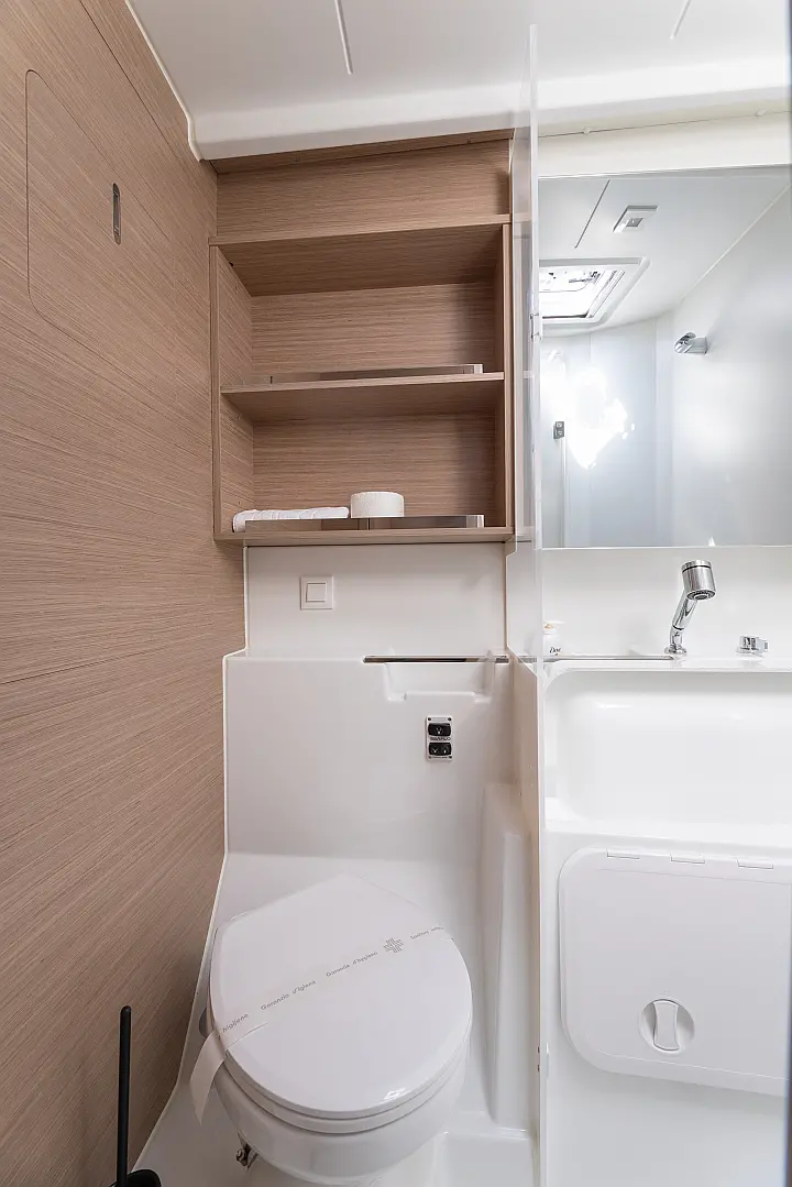 Lagoon 43 - 