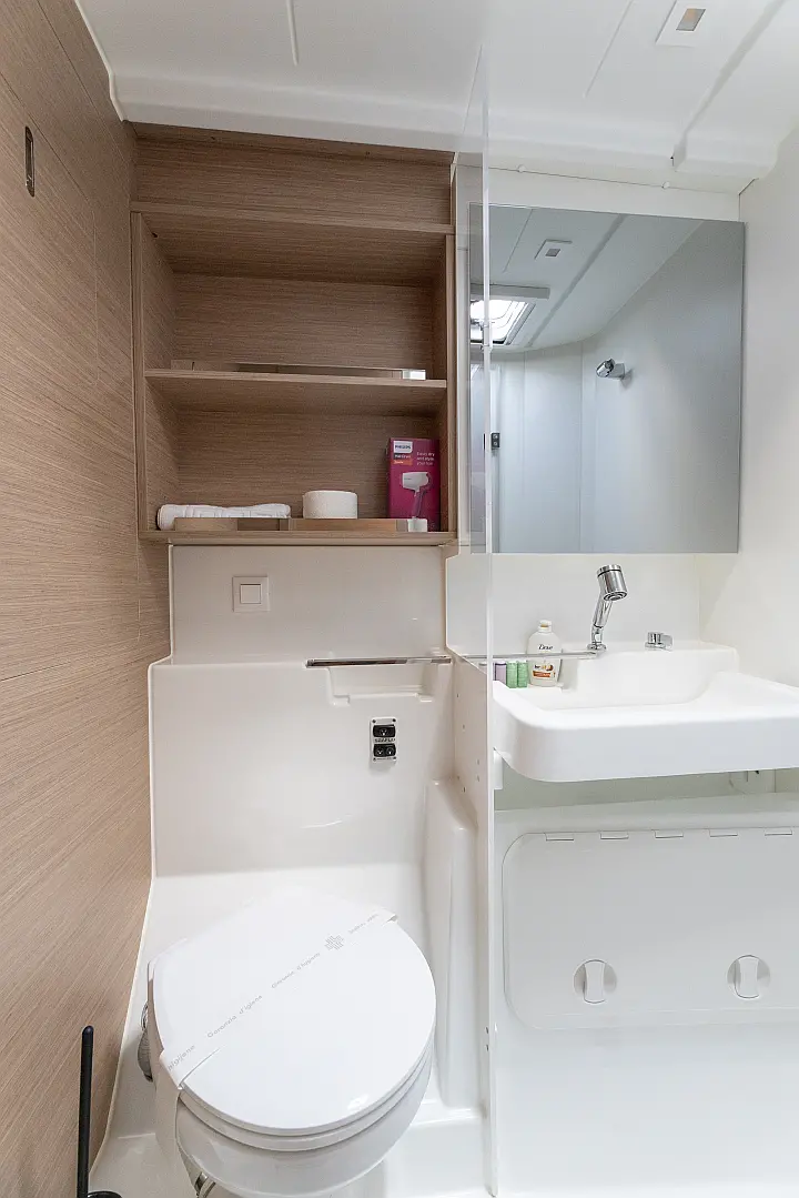 Lagoon 43 - 