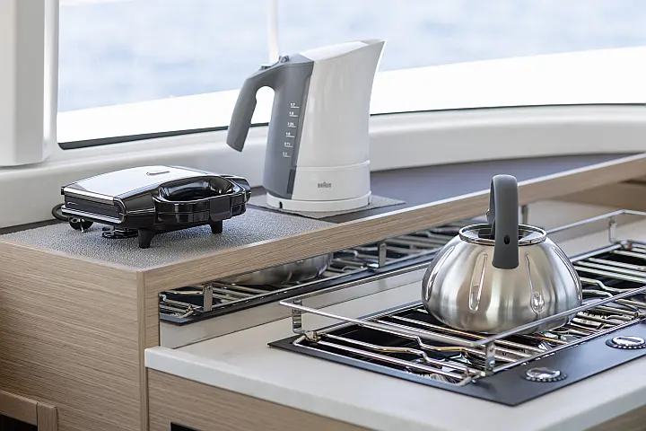Lagoon 43 - 
