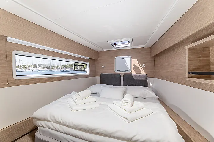 Lagoon 43 - 
