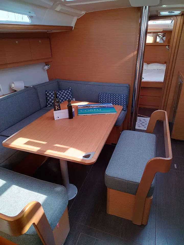 Dufour 430 - 