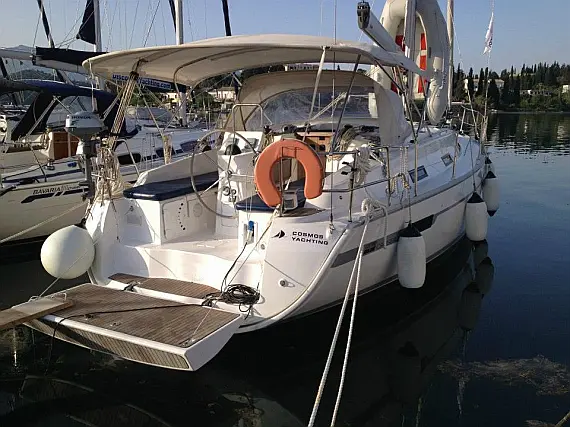 Bavaria Cruiser 36 - External image