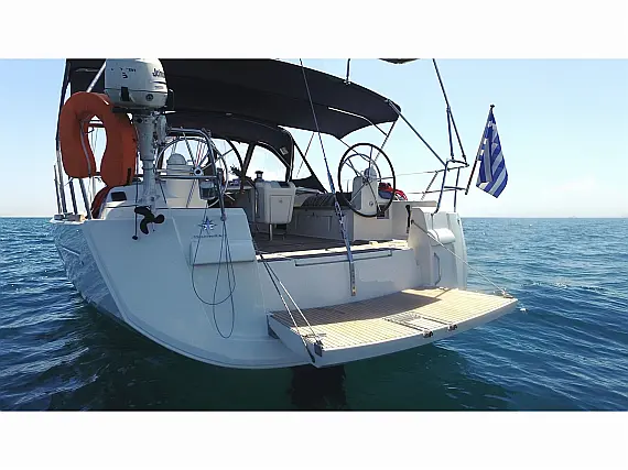 Sun Odyssey 509 - External image
