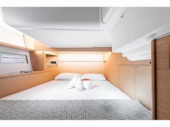 Dufour 530 - Internal image