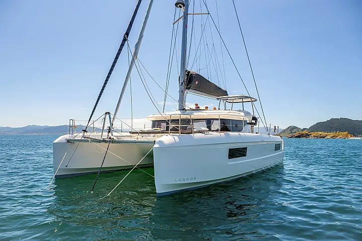 Lagoon 43 - 