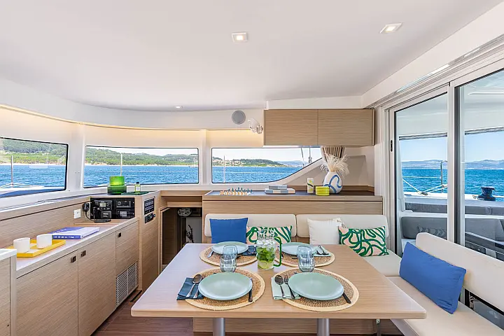 Lagoon 43 - 