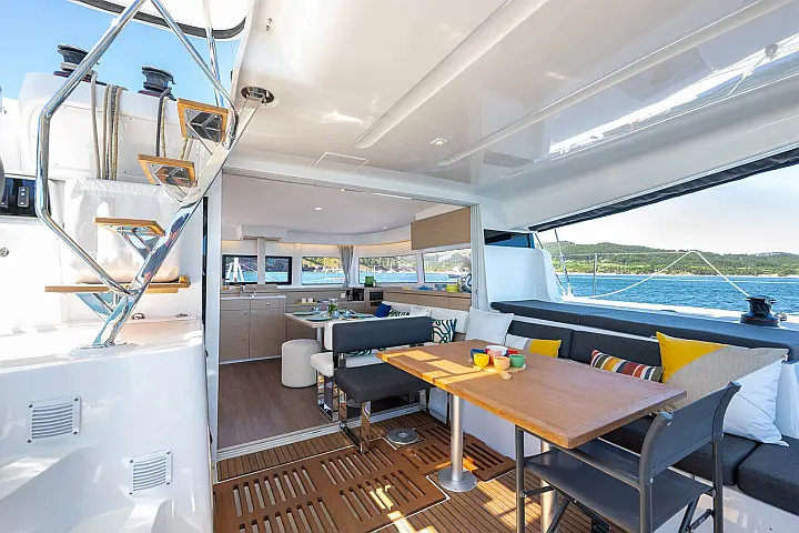 Lagoon 43 - 