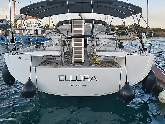 Hanse 548 - External image