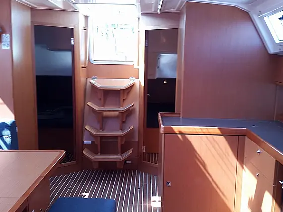 Bavaria Cruiser 46 - Internal image