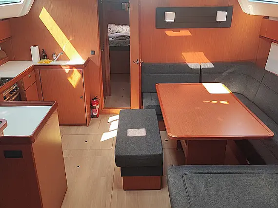 Bavaria 51 Cruiser - Internal image
