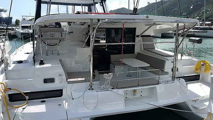 Sunsail Lagoon 424 - 