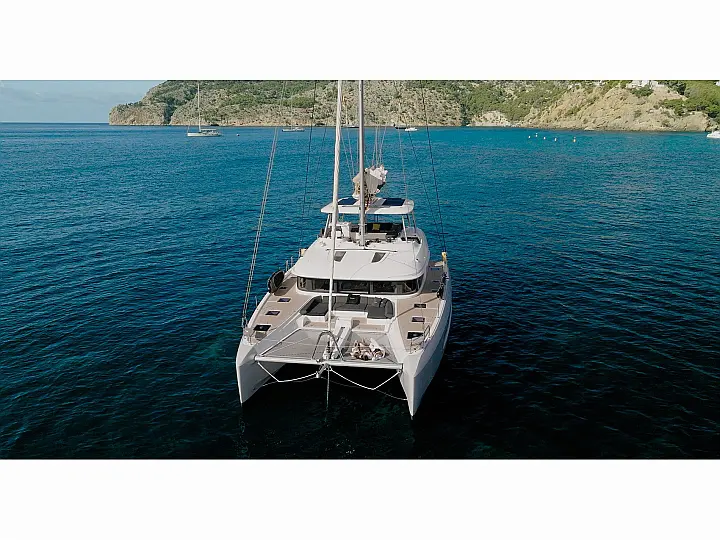 Lagoon 55
