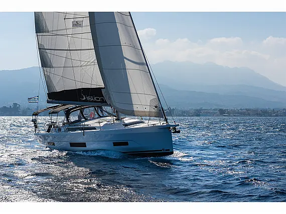 Dufour 470 - External image