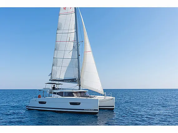 Lucia 40 AC & GEN - External image