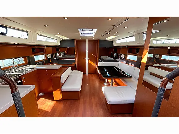 Oceanis 51.1 - Internal image