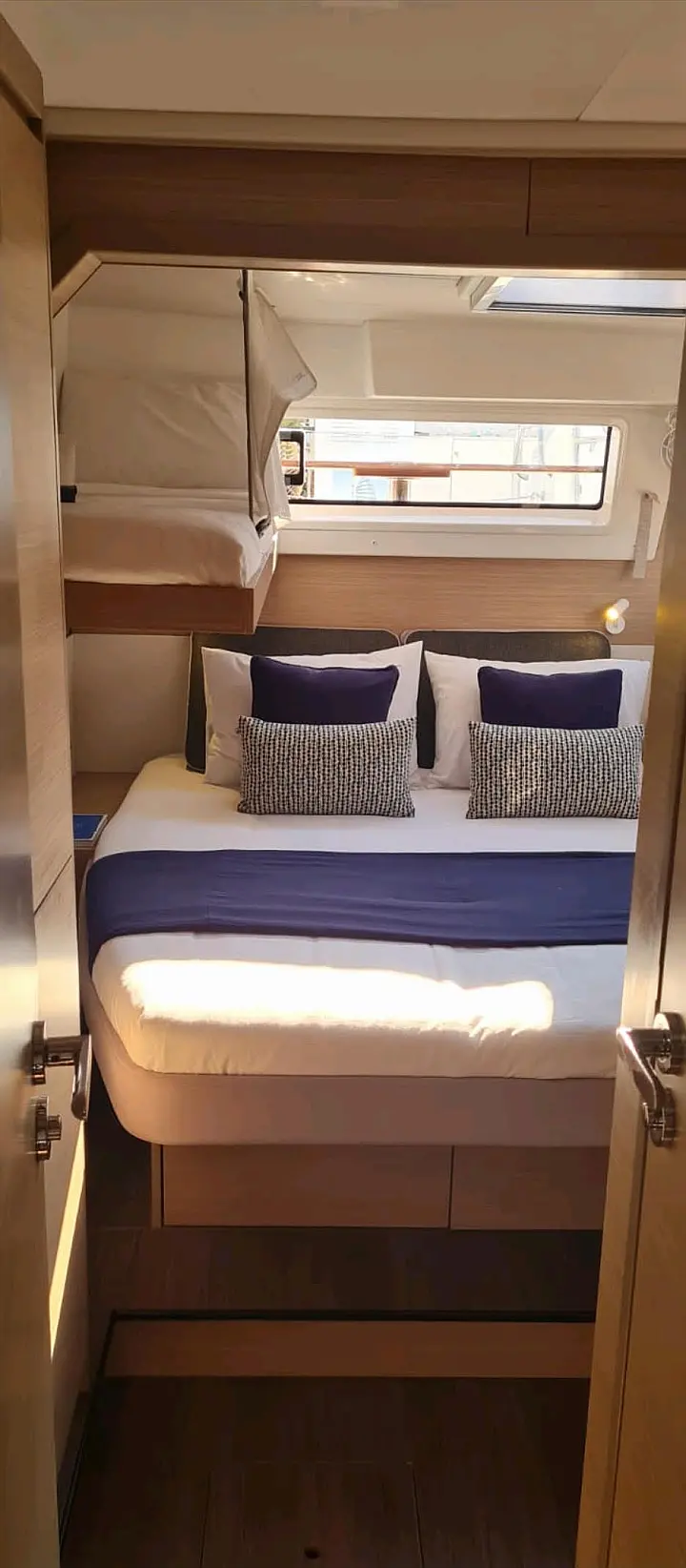 Lagoon 43  - 