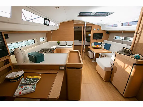 Sun Odyssey 440 - Internal image