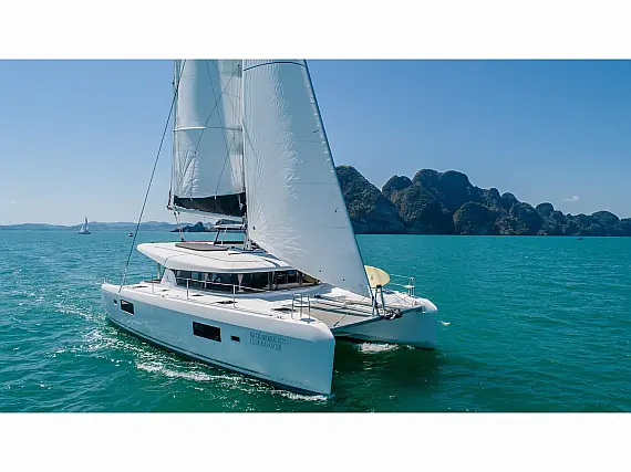 Lagoon 42 - 4Cab/4Hd - External image
