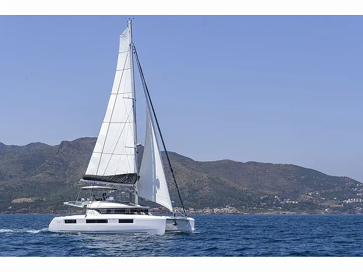 Lagoon 51