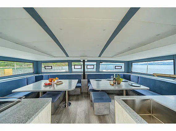 Luna 47 Power - Internal image