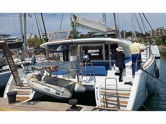 Lagoon 400 S2 - External image