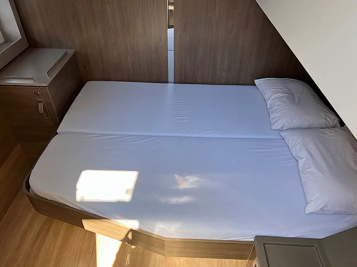 Bali 4.8 (6+2 cab) - 