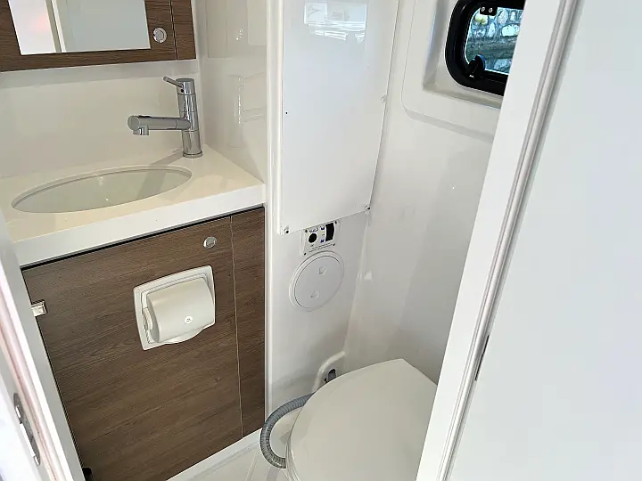 Bali 4.8 (6+2 cab) - 