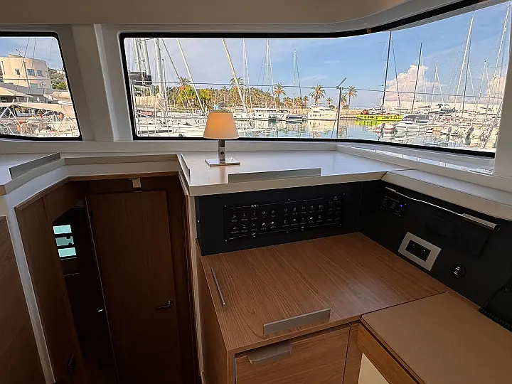 Bali 4.8 Silver Dolphin - 