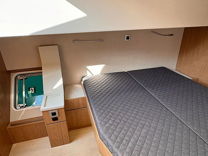 Bali 4.8 Silver Dolphin - 