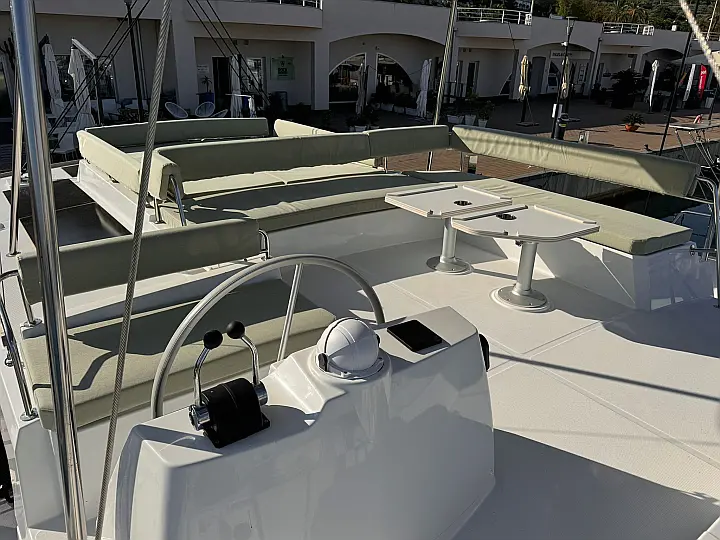 Bali 4.8 Silver Dolphin - 