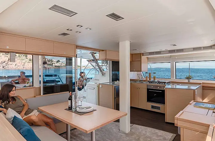 Lagoon 52 - 