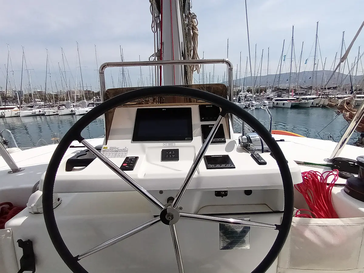 Lagoon 50 4